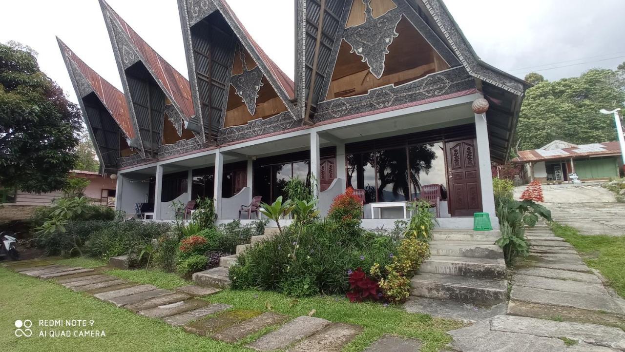 Leokap Homestay Tuk Tuk Luaran gambar
